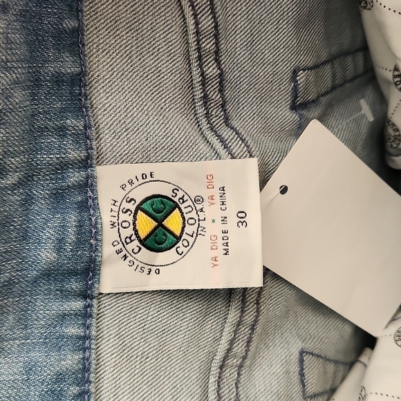 Awesome Nwt Cross Colours Patched Wide Leg Jeans-Size 30 Waist​​​​​​​ - Picture 6 of 6